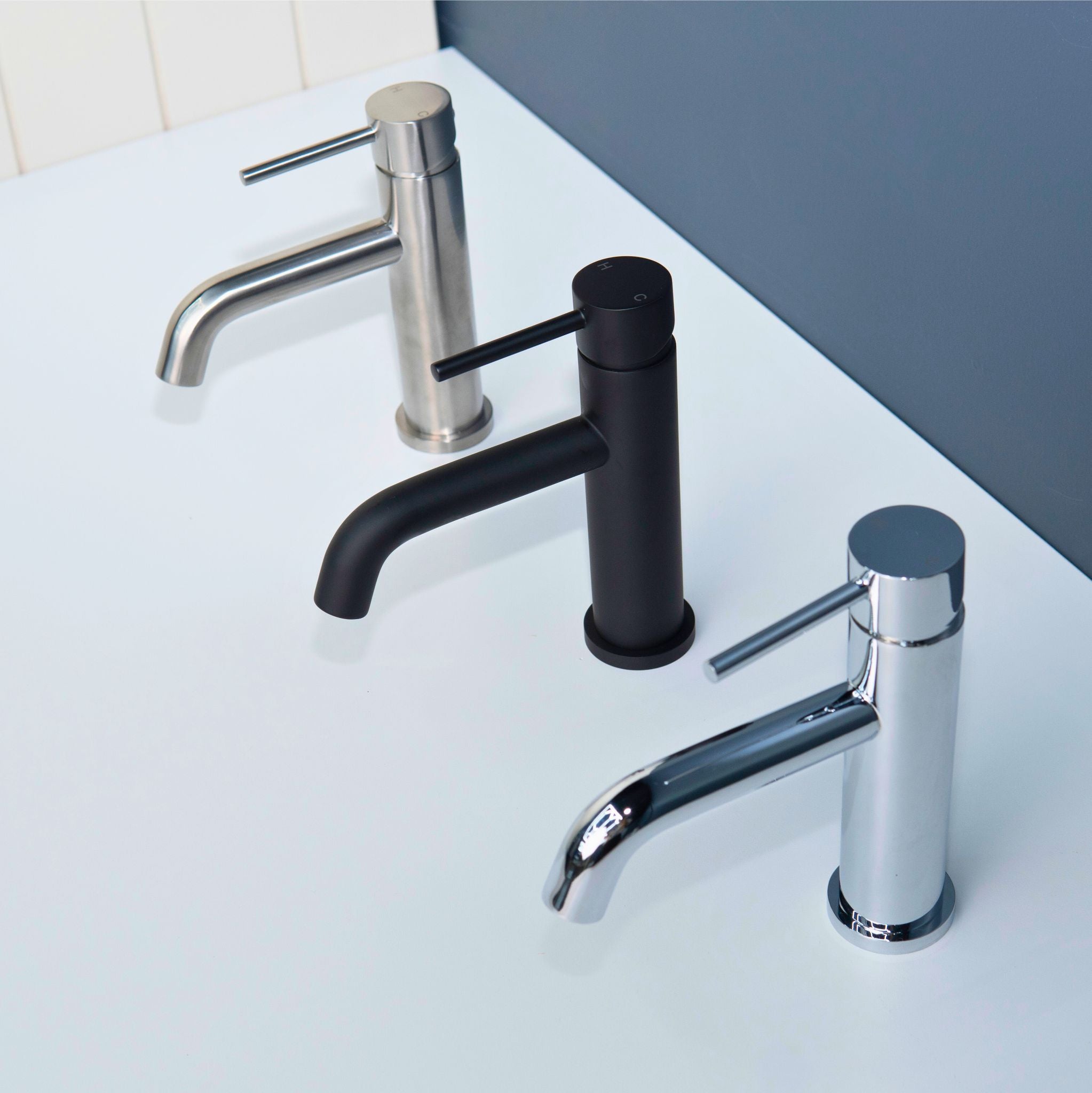 Round Deck Mount Basin Mixer
